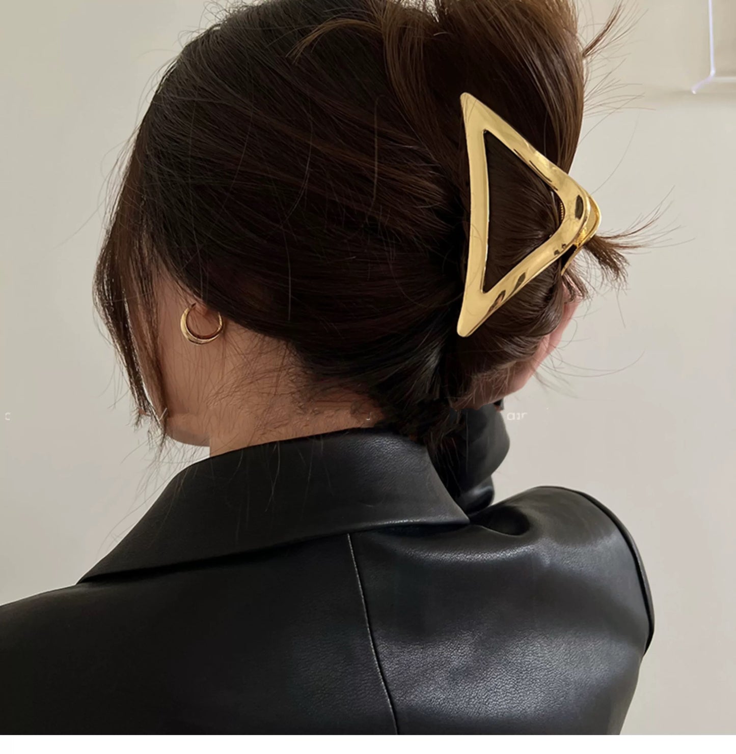 Executive Chic-Triangular alloy hairclip