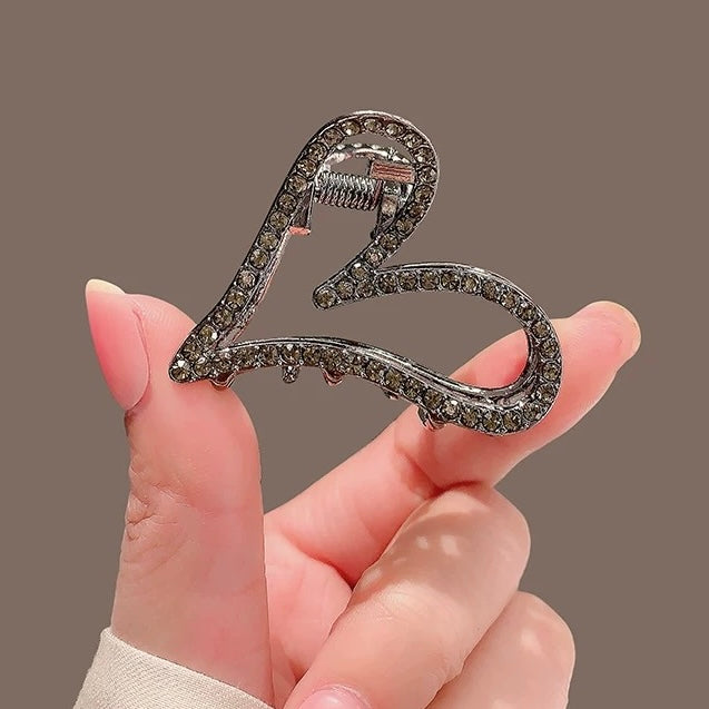 Executive Chic-Alloy heart shaped small clip