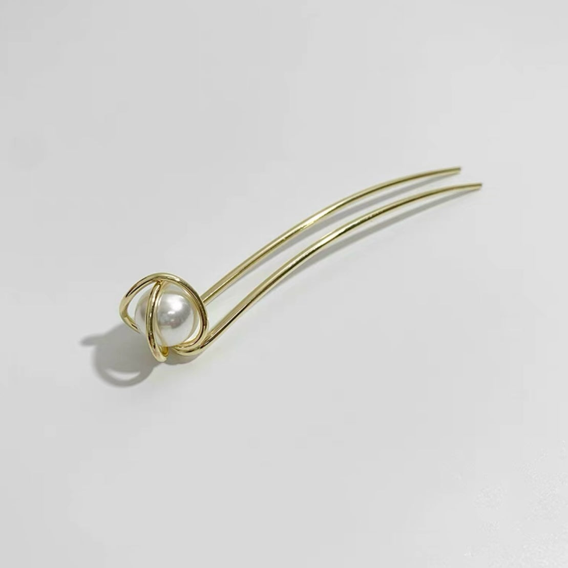 Executive Chic-Japanese Lazy Style Updo Pearl Hairpin